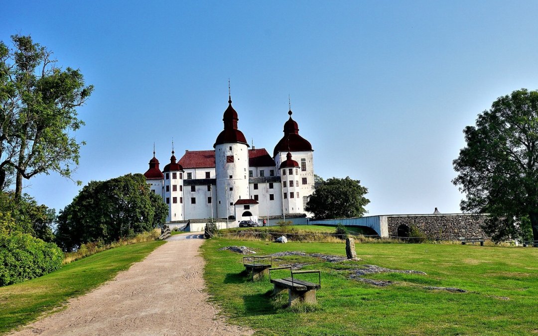 Lacko Castle Front view