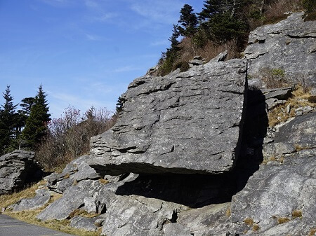 Unique hanging rock GFM